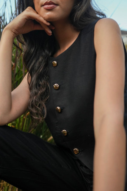 Noir Vest – Charcoal Black